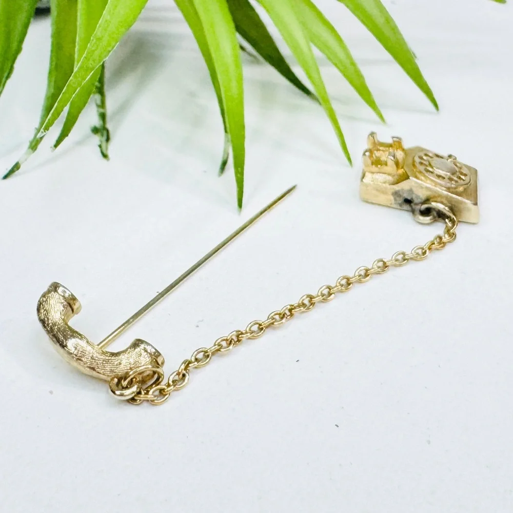 Vintage 70s Avon Rotary Telephone Chatelaine Dangle Cord Gold Tone Brooch